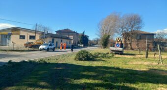 Danni alle coperture, alberi caduti e pericolanti: nel modenese 40 interventi dei Vigili del Fuoco per il forte vento