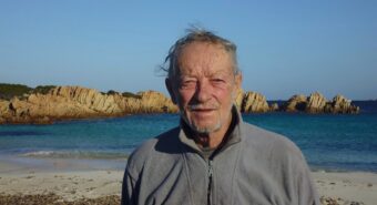 Morto Mauro Morandi, l’eremita modenese custode dell’isola di Budelli. Era di Concordia