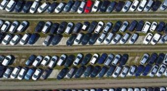 Noleggio veicoli: immatricolazioni in ulteriore calo nel quarto trimestre 2024