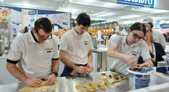 I ragazzi de “La Frolleria” di Anffas Mirandola alla conquista di Sigep: un successo dolce e inclusivo