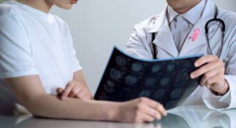 Social, per 2 oncologi italiani su 3 potente strumento di dialogo coi pazienti