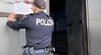 Uomo colpito al volto durante i festeggiamenti per Capodanno, esercizio pubblico chiuso per 15 giorni