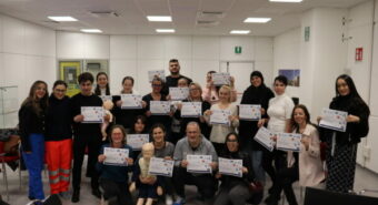 Mirandola, alla Fresenius lezione di primo soccorso con i volontari della Croce Blu di Mirandola