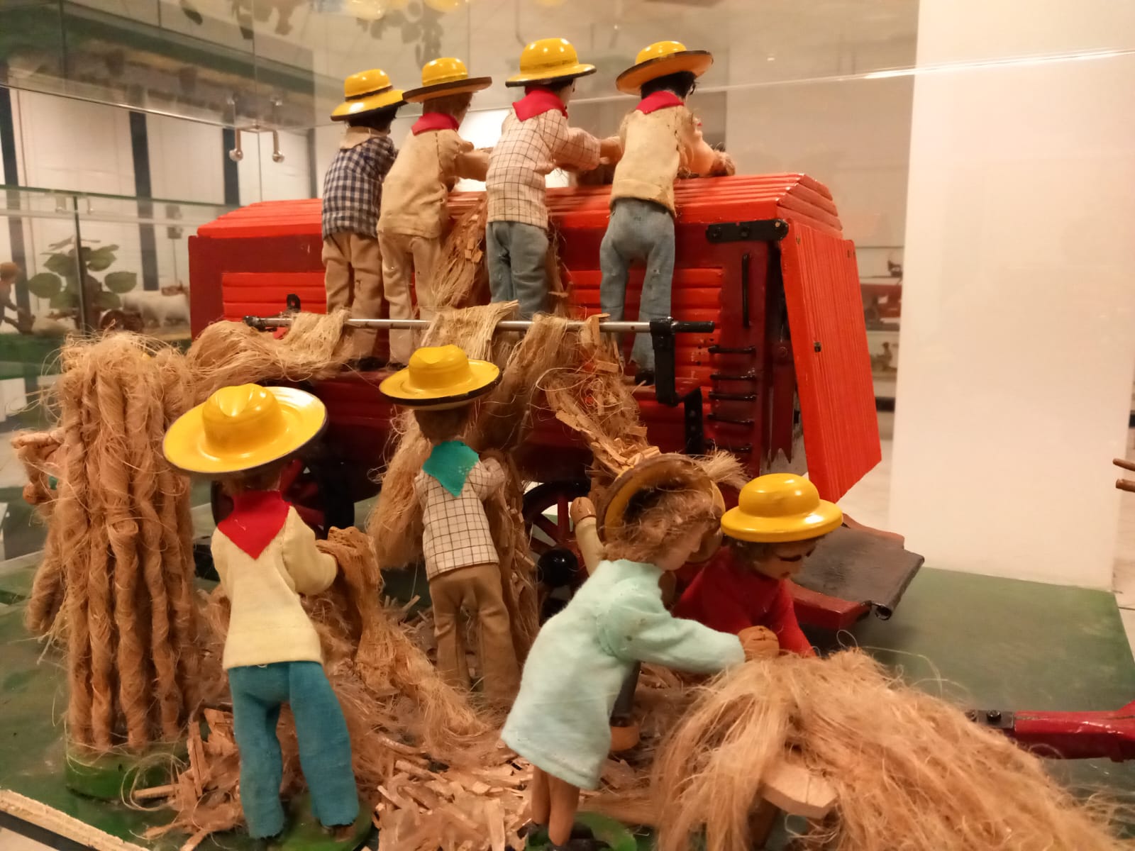 Fino al 15 febbraio, a Massa Finalese in mostra i modellini che raccontano l’agricoltura che fu