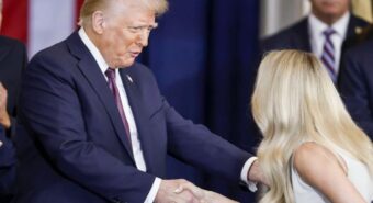 E’ made in Carpi l’abito della cantante dell’insediamento del presidente Usa Donald Trump