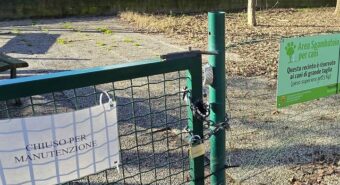 Novi, atti vandalici allo sgambatoio per cani del parco della Resistenza