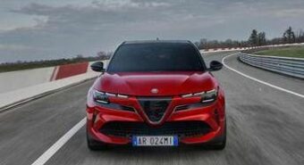 Alfa Romeo Junior: oltre 22.000 ordini, un successo oltre le aspettative