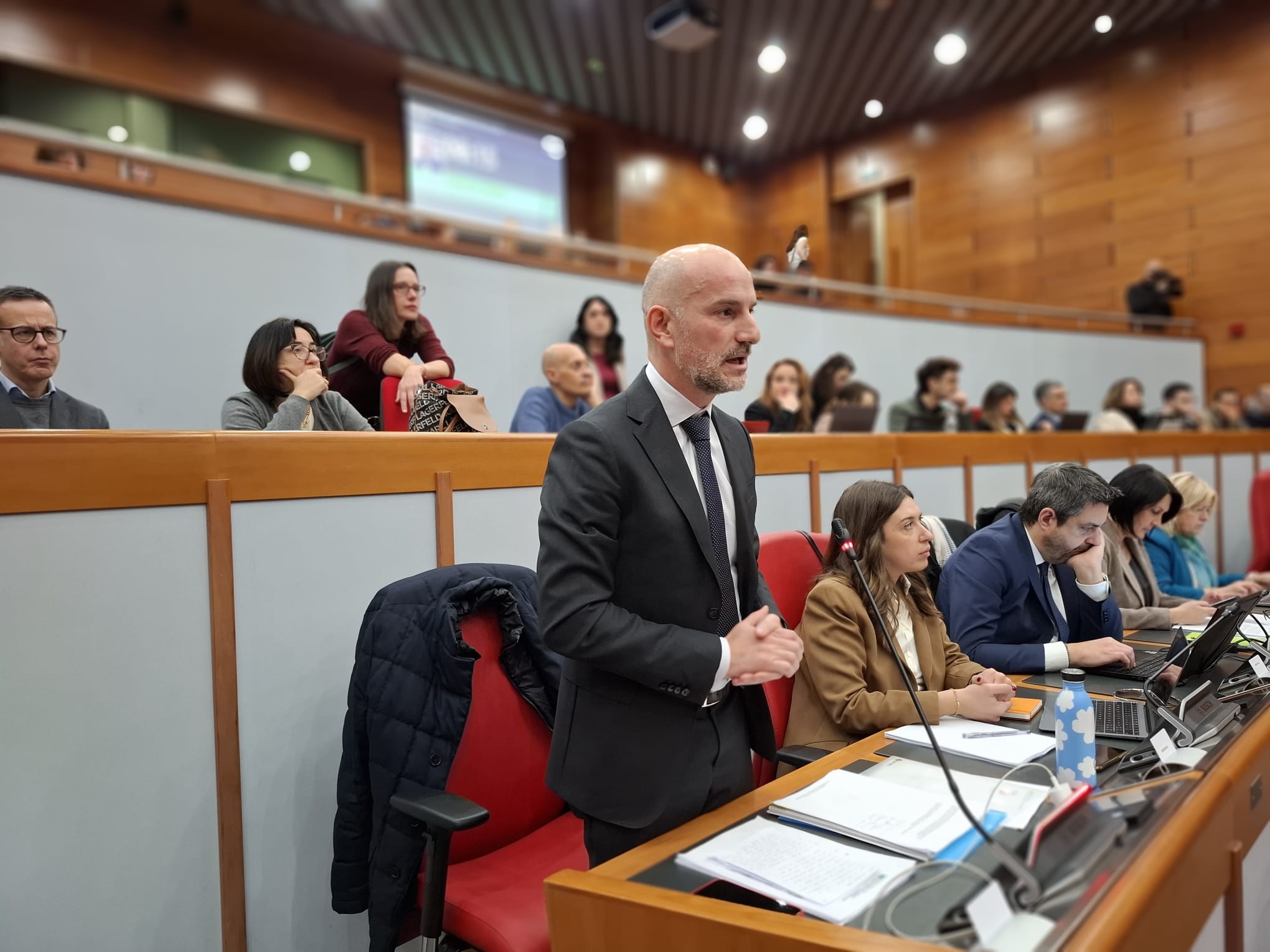Manovra di bilancio, maggioranza in regione: “Misure necessarie per garantire la tenuta e il miglioramento dei servizi pubblici”
