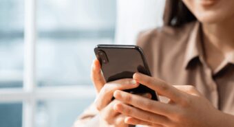 La salute dei Vip tra fake news e scelte shock, ma c’è chi è esempio per pazienti