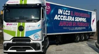 Mercedes eActros 600, il primo trattore completamente elettrico