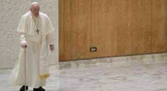 Papa Francesco, sepsi minaccia silenziosa: cosa dice l’esperto