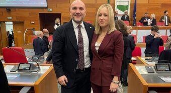 Arletti e Pulitanò (FdI) su bilancio regione: “Il Governo taglia il cuneo fiscale, il Pd regionale tassa i cittadini”