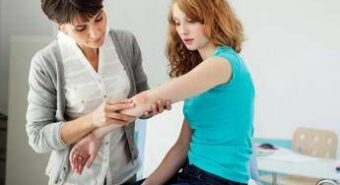 Tremila le malattie dermatologiche rare, focus all’Idi Irccs di Roma