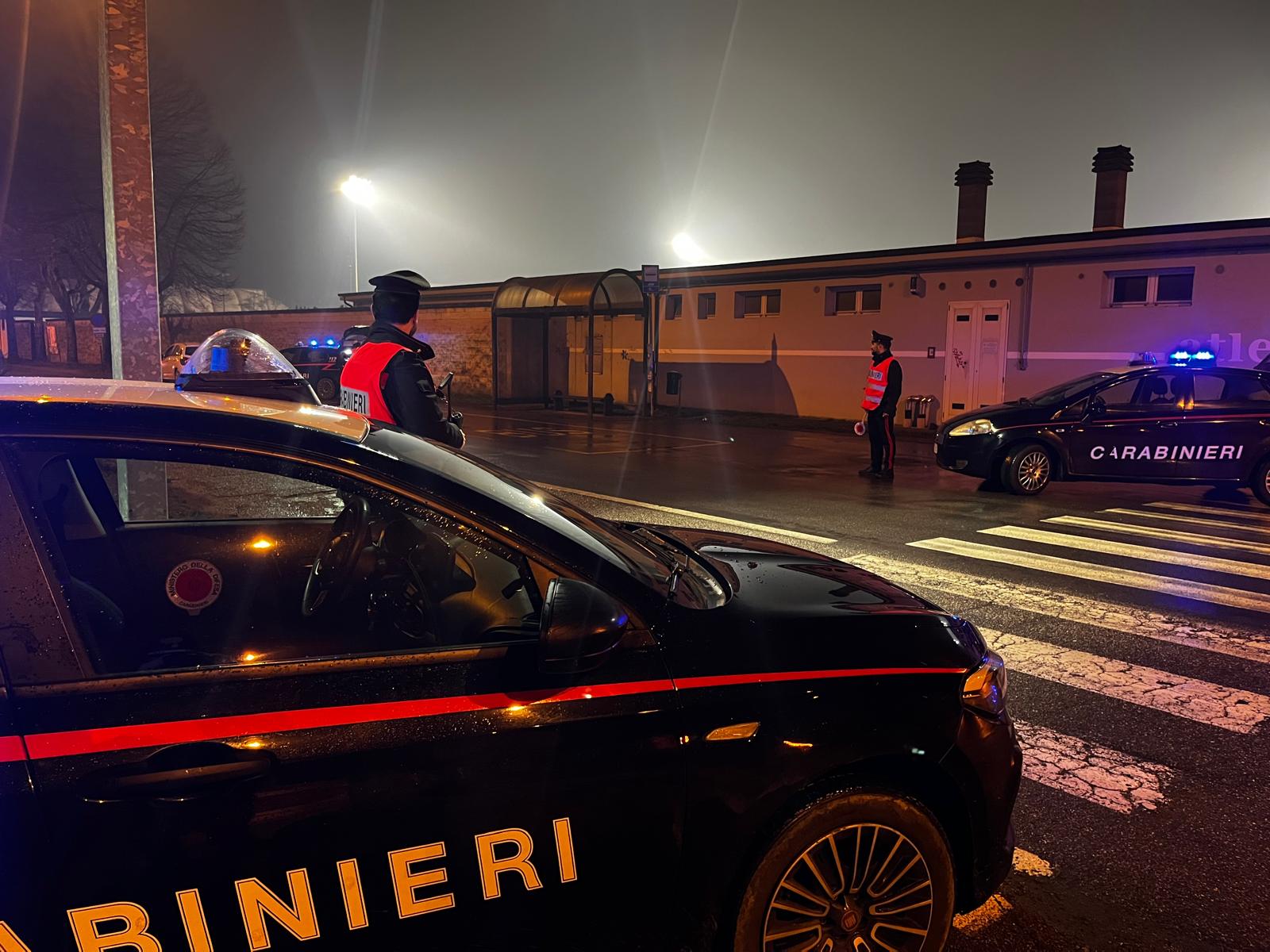 Carpi, controlli dei Carabinieri per la prevenzione dei reati contro il patrimonio e alla circolazione stradale: identificate 81 persone