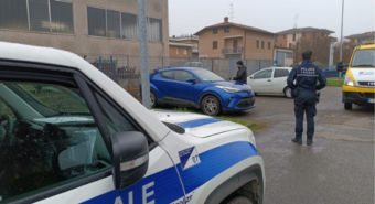 Ritrovata senza batteria per la ricarica elettrica a Bastiglia un’auto rubata ad un cittadino di Nonantola
