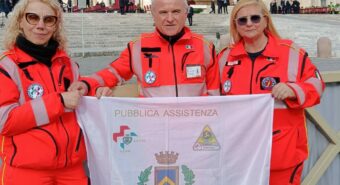 La Croce Blu di Mirandola in piazza San Pietro per il Giubileo del Volontariato