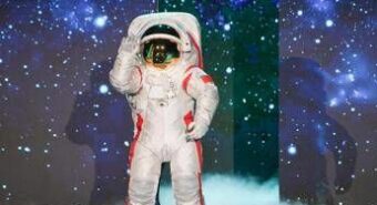 La Cina mira all’allunaggio con equipaggio entro il 2030 per l’esplorazione scientifica