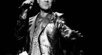 MediaWorld e Robbie Williams: partnership strategica per la nuova collezione audio PEAQ