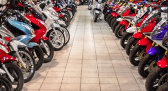 Mercato moto: calo delle vendite a febbraio 2025