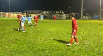Calcio: pari nello scontro diretto tra Junior Finale e Crevalcore. Vincono Rivara, Solarese e Limidi. Alla Novese il derby contro la Polisportiva Roveretana