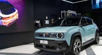 Renault 4 E-Tech Electric: ordini aperti dal 12 marzo