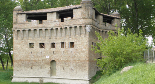 ITINERARI CURIOSI | Una splendida Rocca “Stellata” e un pittoresco Museo in un singolare borgo ITINERARI CURIOSI | Una splendida Rocca “Stellata” e un pittoresco Museo in un singolare borgo