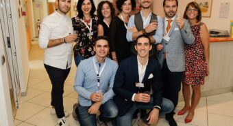 Trecento mila prestazioni, 85.000 pazienti, vent’anni di storia: a Mirandola il Poliambulatorio Riattiva di Daniele Monari festeggia l’anniversario