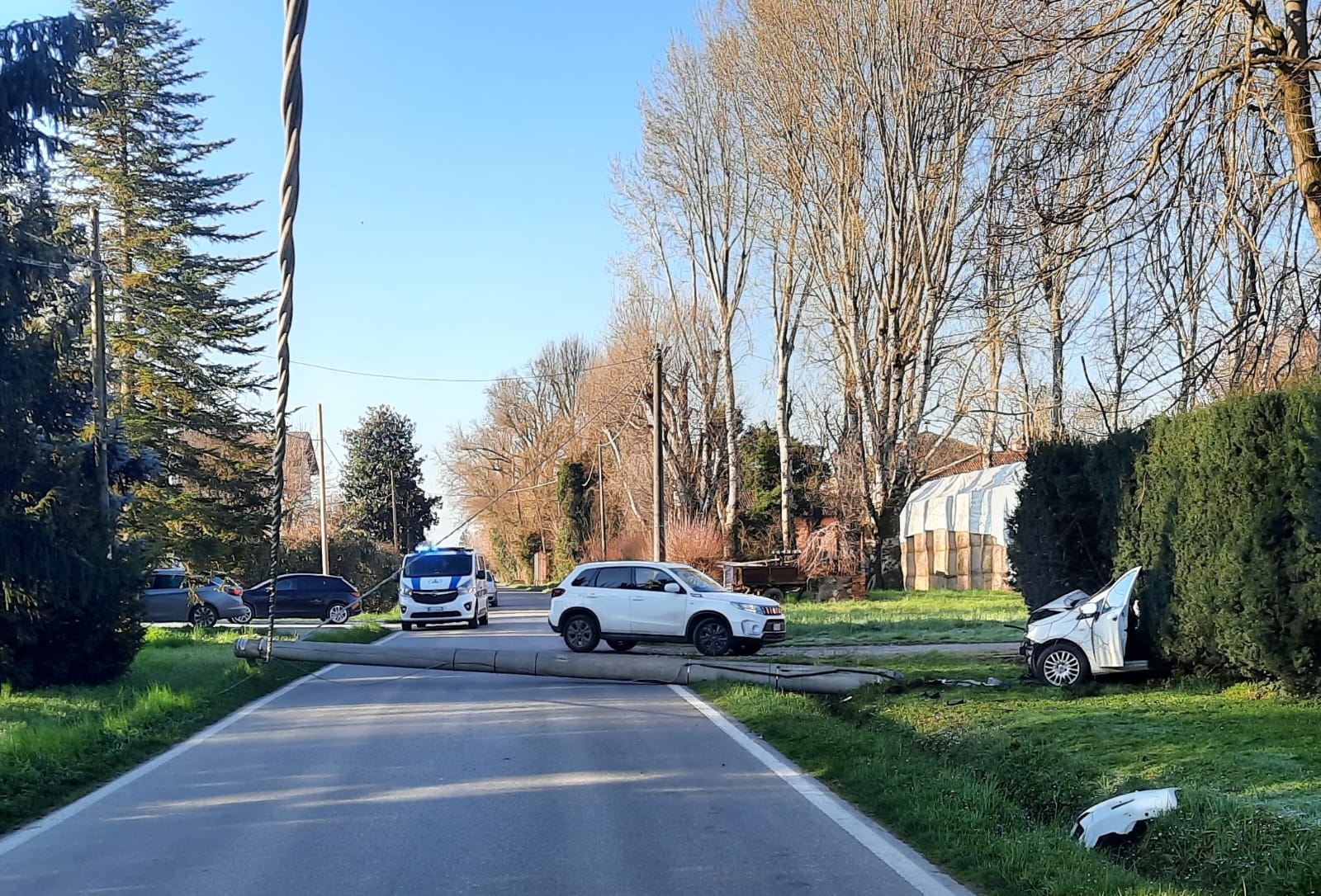 Cavezzo, incidente stradale su via Dosso: chiusa la strada
