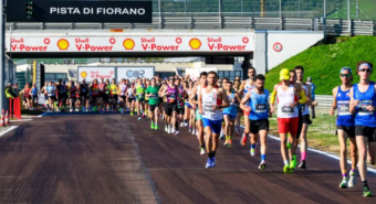 Mezza Maratona d’Italia dedicata a Enzo Ferrari, grande festa con la partecipazione di 10mila runner