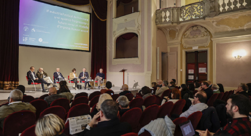 Qualità industriale, ambiente e design, IF Festival arriva a Mirandola nel distretto biomedicale Qualità industriale, ambiente e design, IF Festival arriva a Mirandola nel distretto biomedicale