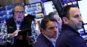 Borsa: a Piazza Affari corrono energetici, banche e Stellantis in rosso