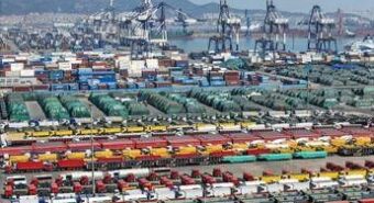 Dazi Usa, “Trump vuole usare negoziati per isolare Cina”: il retroscena