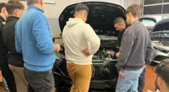 ‘I drive Mercedes-Benz’, un programma che fa incontrare scuola e impresa