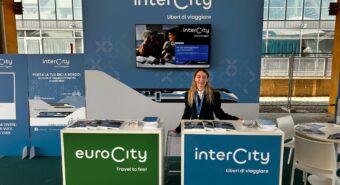 A maggio il trasporto bici sui treni Intercity sarà gratuito in occasione della partnership con il Giro d’Italia