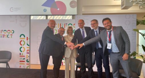 Preoccupazione di Legacoop Emilia-Romagna per i dazi: "Forti impatti sulle cooperative" Preoccupazione di Legacoop Emilia-Romagna per i dazi: "Forti impatti sulle cooperative"