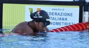 Nuoto, Sara Curtis batte record Federica pellegrini nei 100 stile libero