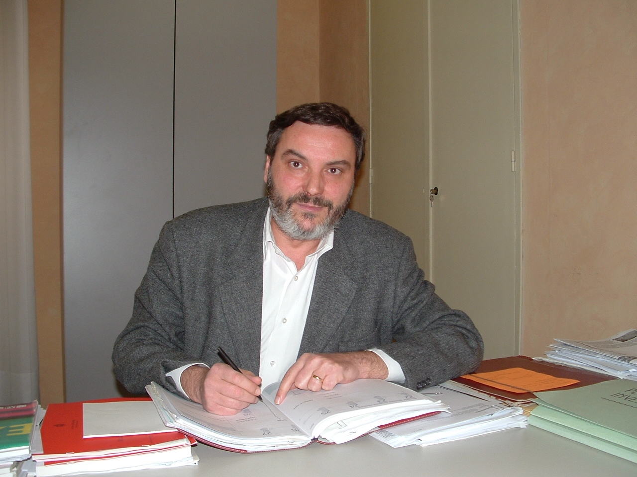 L’ex sindaco Cavicchioli risponde alla Lega sulle accuse di “poltronificio” durante l’amministrazione di Luigi Costi