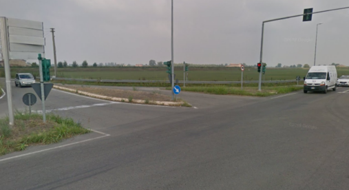 Bomporto, incidente all'incrocio tra via per Modena e via Reduci dalla prigionia Bomporto, incidente all'incrocio tra via per Modena e via Reduci dalla prigionia