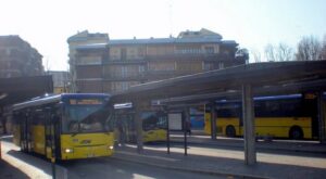 Rapina a mano armata alla stazione delle corriere di Modena, individuato uno dei quattro aggessori