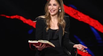 Belve, stasera l’ultima puntata: Fagnani intervista tre ospiti e Maria De Filippi