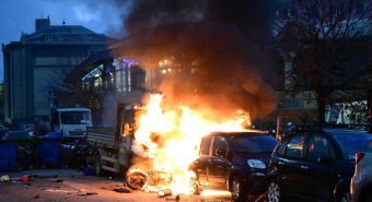 Genoa-Inter, scontri tra tifosi prima della partita. Cosa sta succedendo Genoa-Inter, scontri tra tifosi prima della partita. Cosa sta succedendo