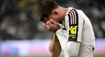 Juventus, Vlahovic si opera? La decisione dopo l’infortunio