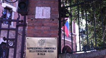 L'ambasciata russa attacca Repubblica e La Stampa: "Megafoni anti Mosca"