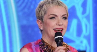 Rosanna Banfi e la nuova battaglia con il tumore: "Ora è tutto finito" Rosanna Banfi e la nuova battaglia con il tumore: "Ora è tutto finito"