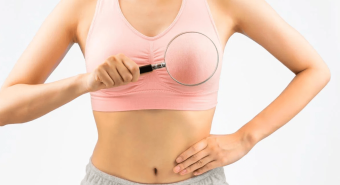 Tumore al seno, “numero allarmante di casi di cancro invasivo in donne più giovani”