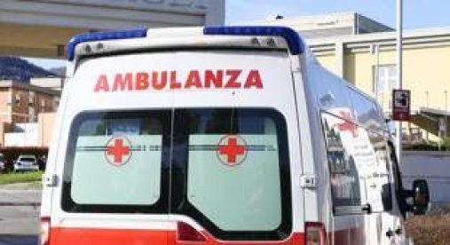 Brindisi, 21enne muore in scontro tra due auto: era il suo primo giorno lavoro