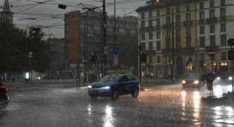 Piogge e temporali in arrivo, sull'Italia torna il maltempo: le previsioni meteo