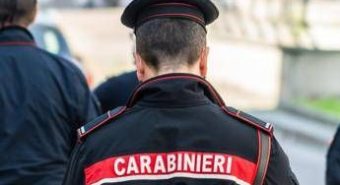 Pianificava una strage a scuola, arrestato 17enne pescarese: a casa manuali per costruire armi