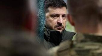 Ucraina, Zelensky: "Chiedere tregua per propaganda e continuare raid è cinismo"