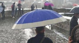 Doppio vortice sull'Italia, pioggia e freddo verso Pasqua: previsioni meteo Doppio vortice sull'Italia, pioggia e freddo verso Pasqua: previsioni meteo